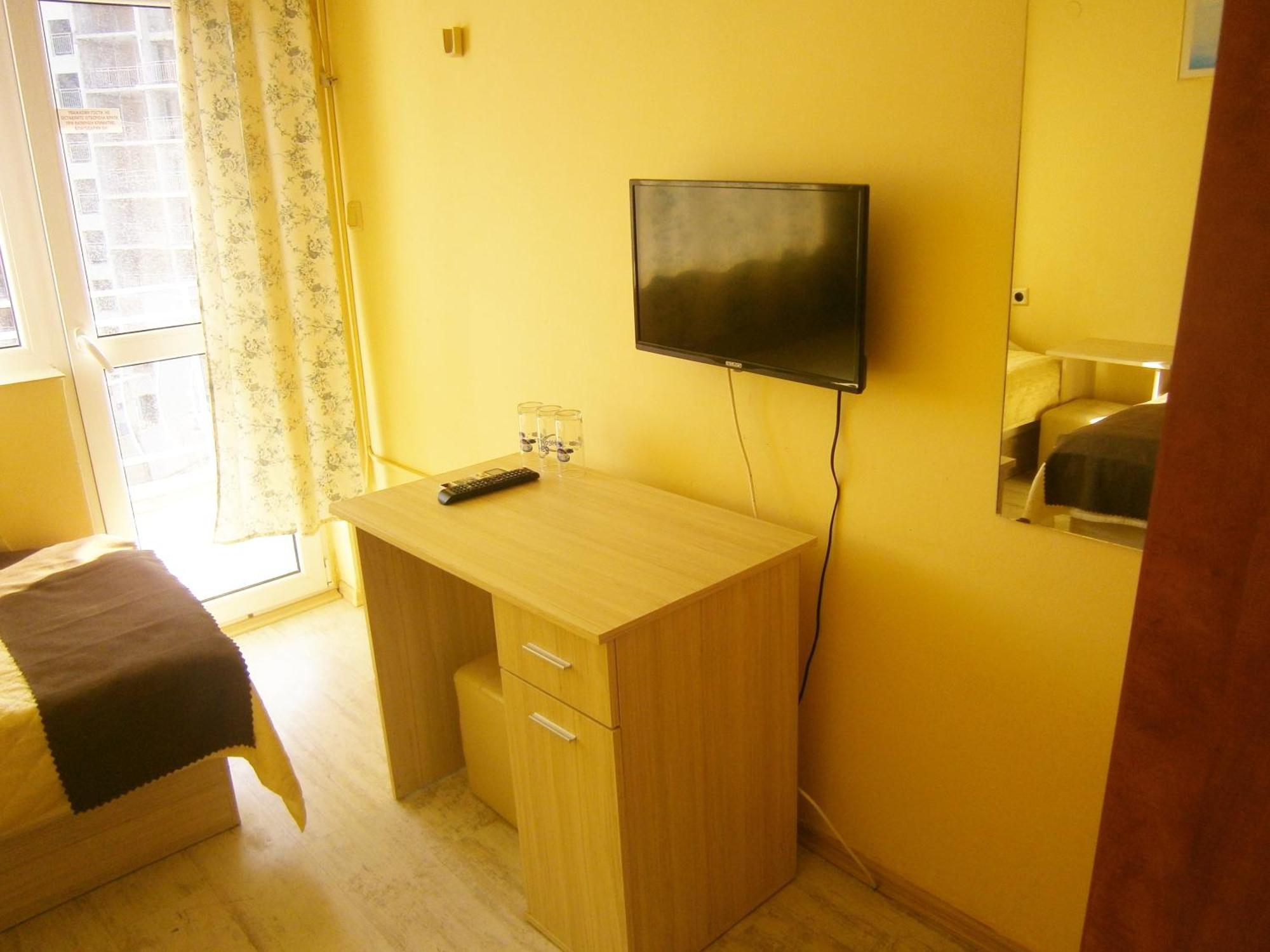 Family Hotel White House Pomorie Exterior foto