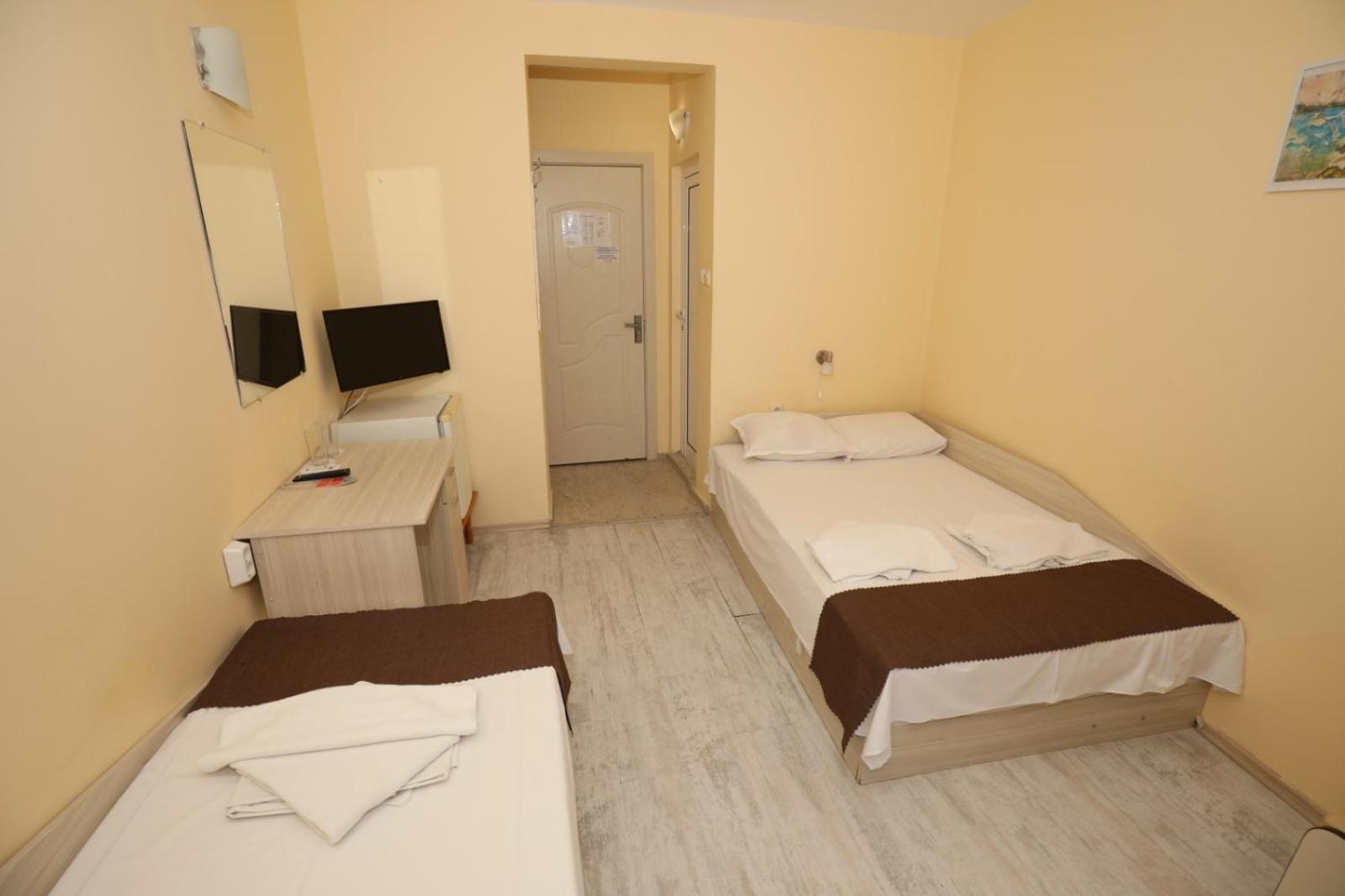 Family Hotel White House Pomorie Exterior foto