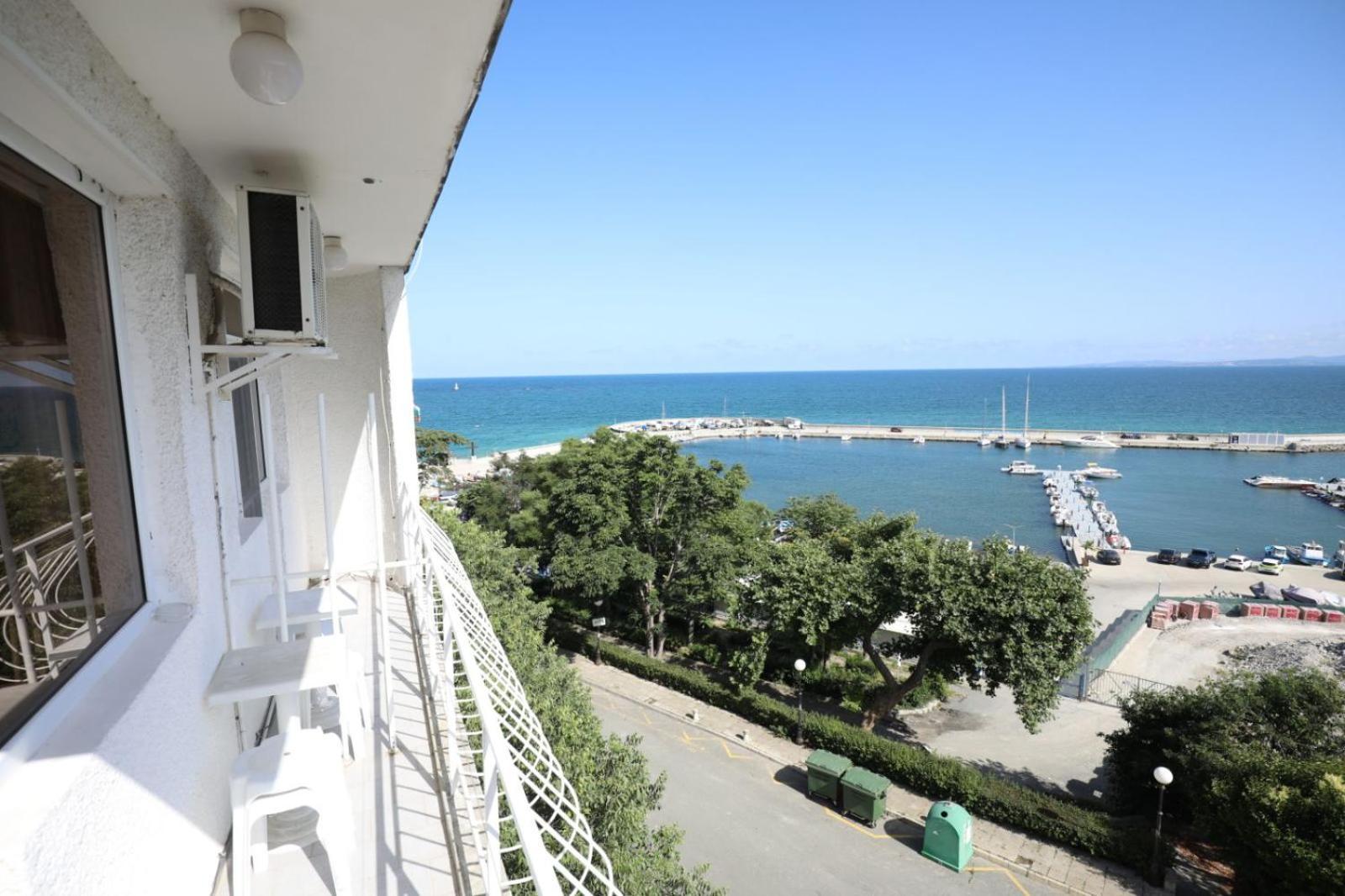 Family Hotel White House Pomorie Exterior foto